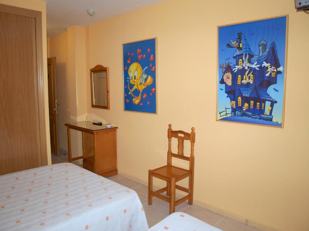 Hostal El Parque San Martin De La Vega Luaran gambar
