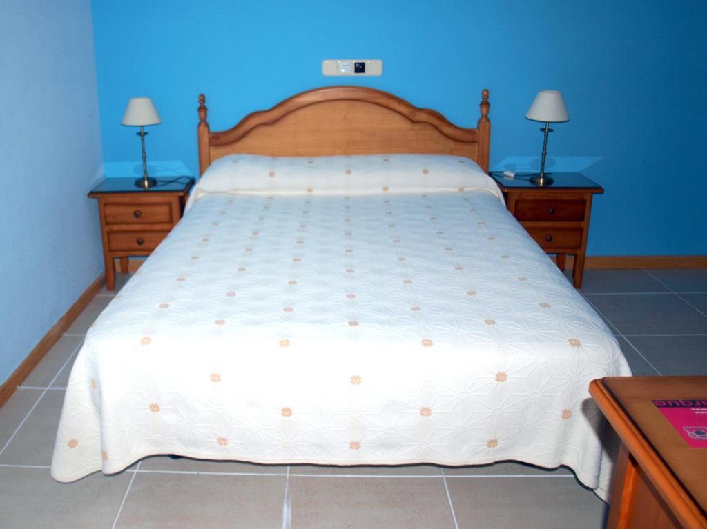 Hostal El Parque San Martin De La Vega Luaran gambar
